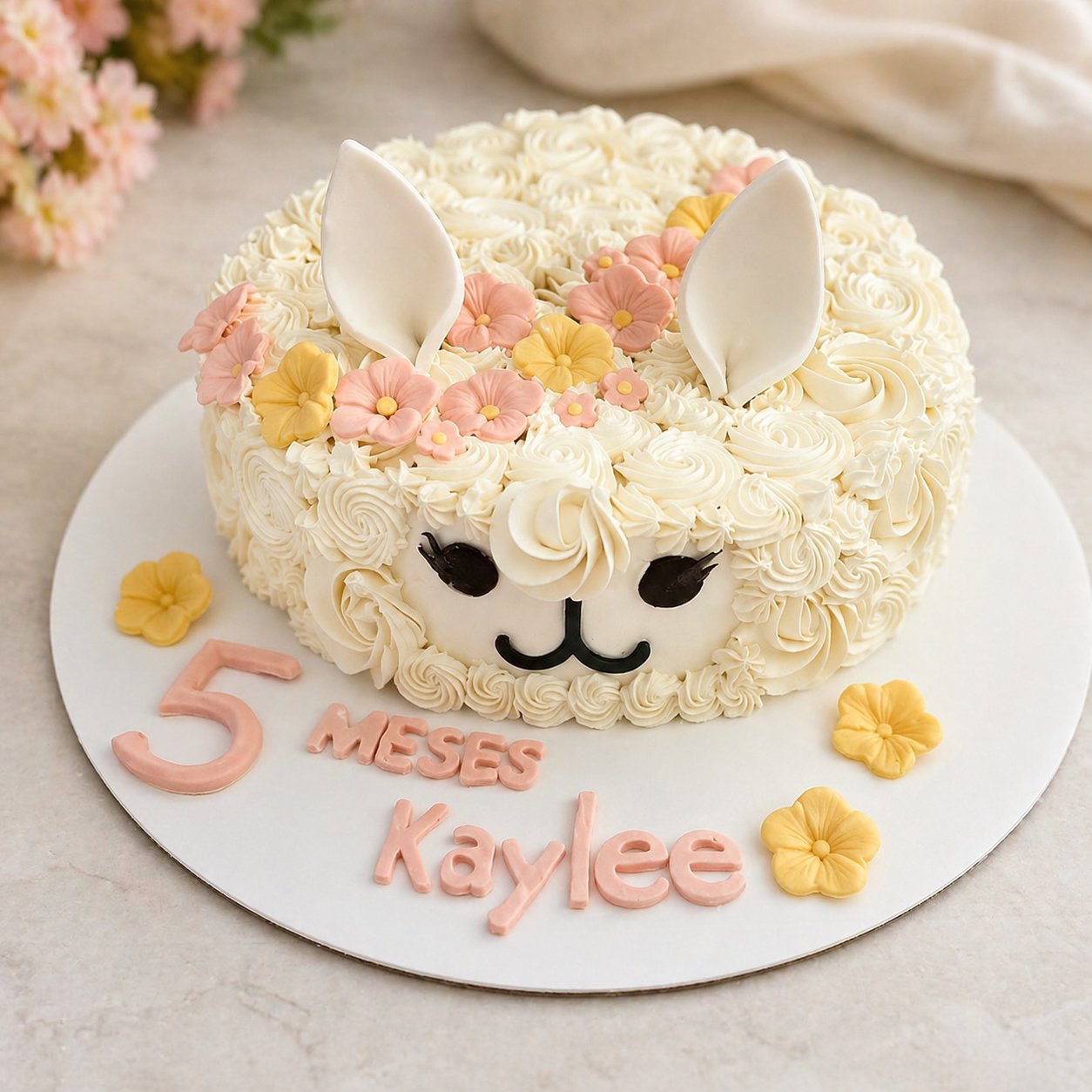 Pastel de cinco meses con borreguito